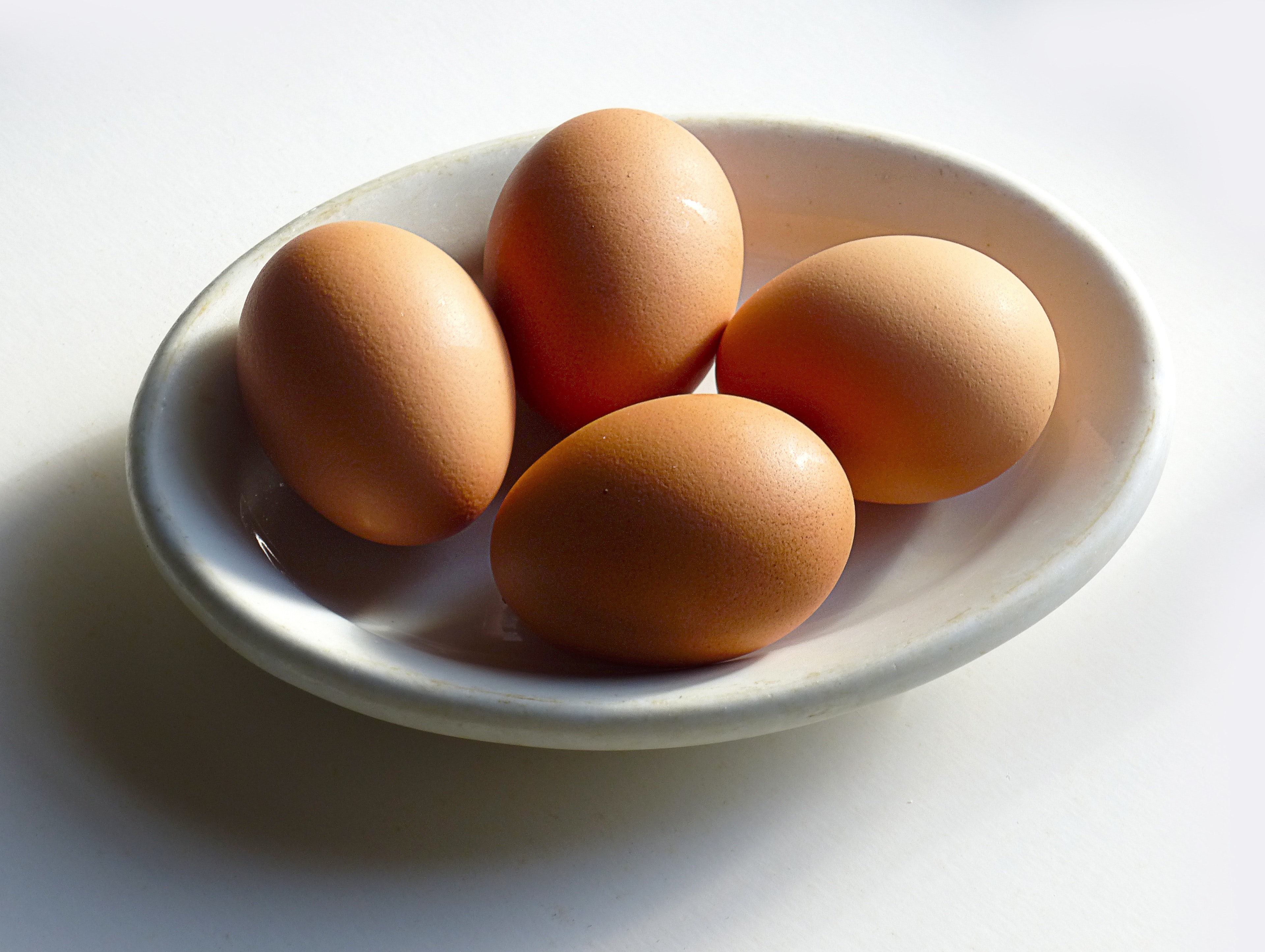 Eggs on bowl